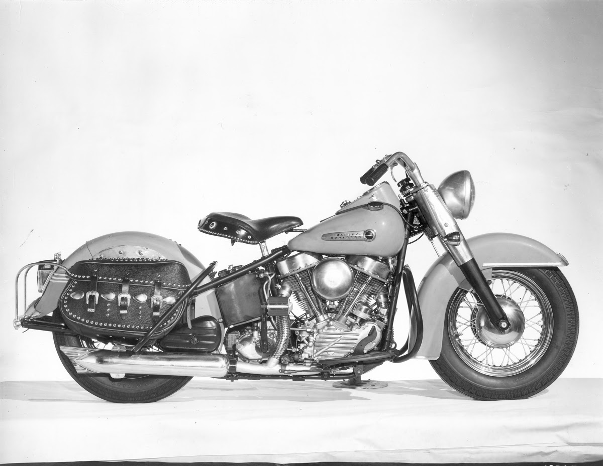 Photo of a Harley-Davidson 1949 Hydra-Glide motorcycle