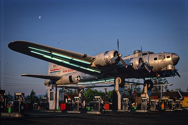 Bomber gas station, diagonal view, Route 99 E., Milwaukie, Oregon. Photo 