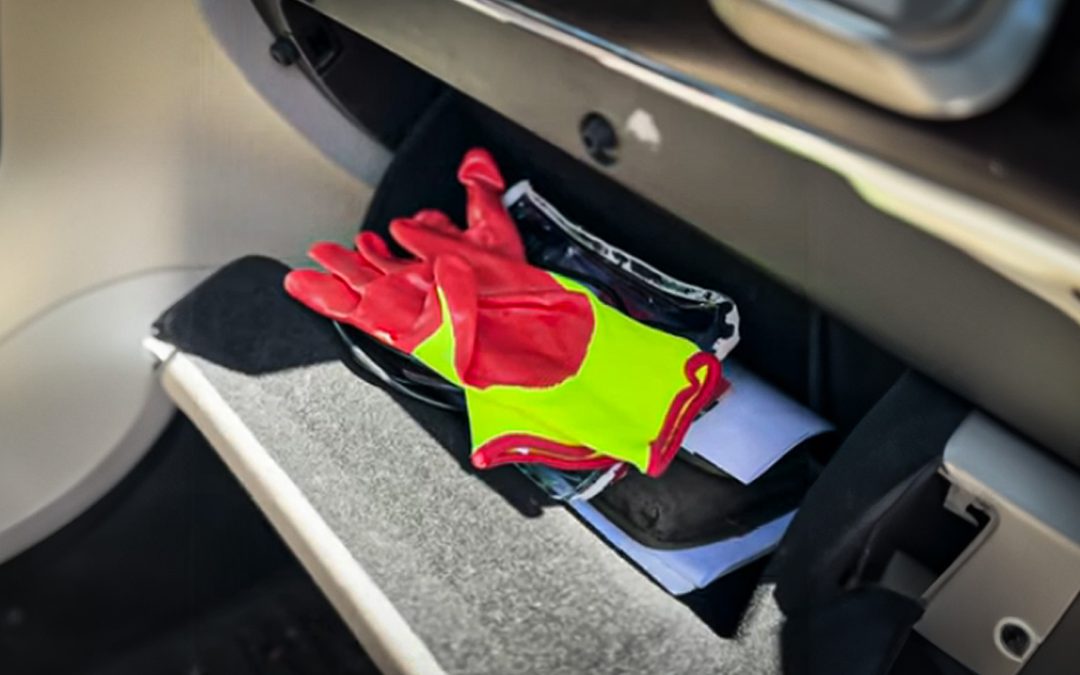 Why don’t you keep gloves in your car’s glove box? (VIDEO)