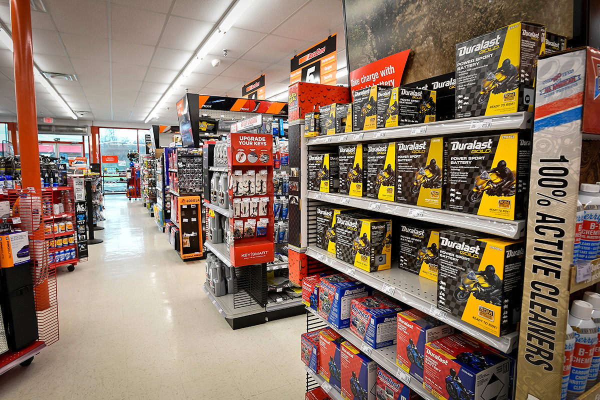 autozone retail products on shelves