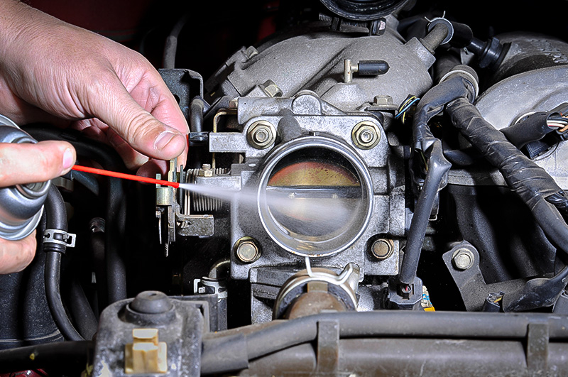 Many belt gauges use a series of teeth, placed in the belt's grooves, to determine wear.