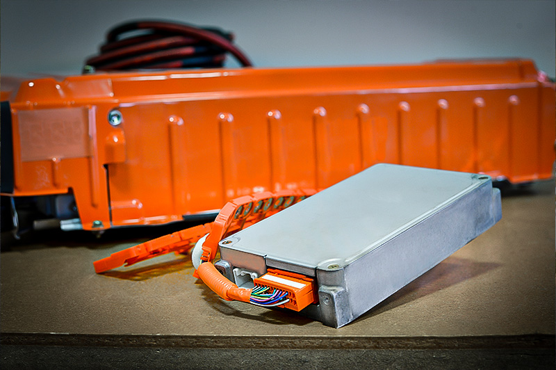 Many belt gauges use a series of teeth, placed in the belt's grooves, to determine wear.